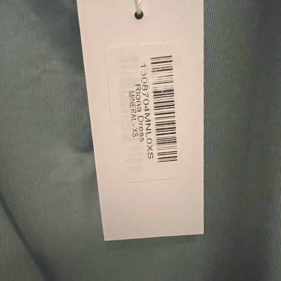 Reformation Riona Dress - Picture 6 of 6